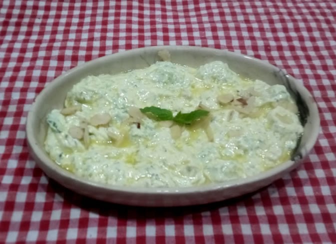 Toptan caciki mezesi