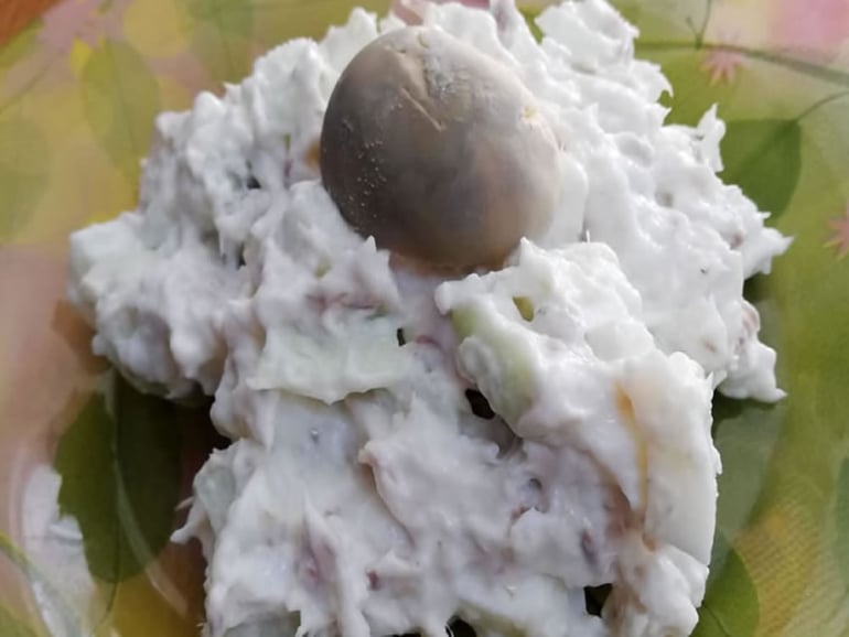 Toptan çipura salatası