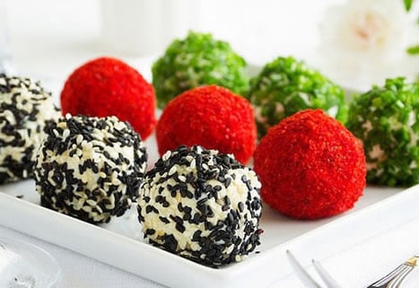 Renkli peynir topları