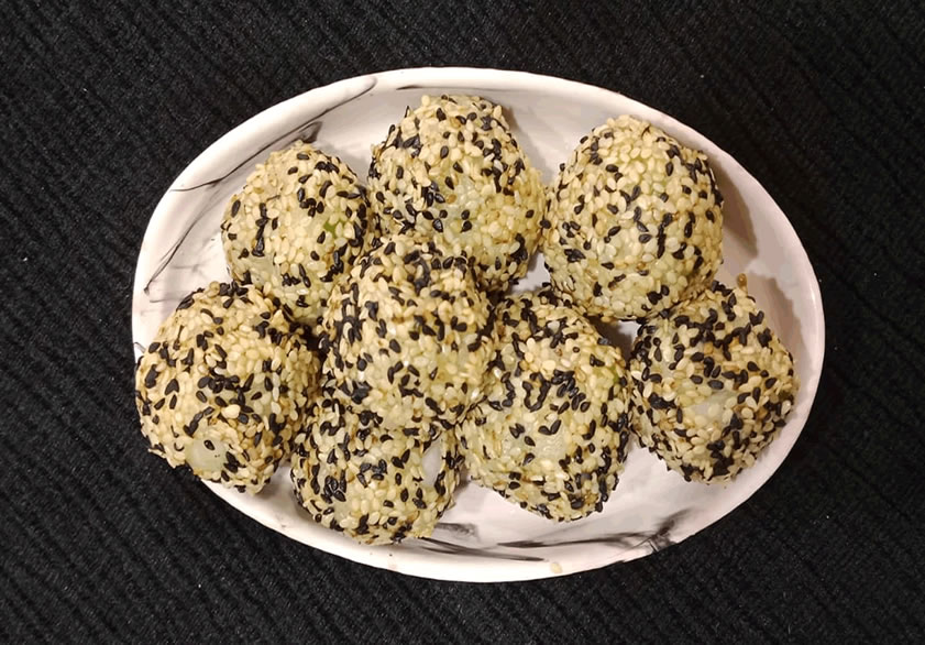 Susamlı patates topları